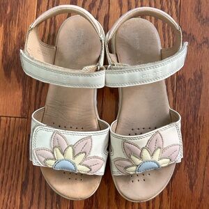 Geox girl sandal, size 33 (US size 2)